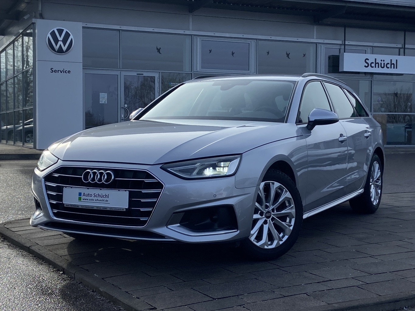 Audi A4 Avant 35 2.0 TDI S-TRONIC LEDER+ASSISTENZ-TOUR+EL.HECK+NAVI+KAMERA+LED+DAB+LANE-ASSIST+SHZ+PDC+BLUETOOTH+ACC+KEYLESS+VIRTUAL-COCKPIT