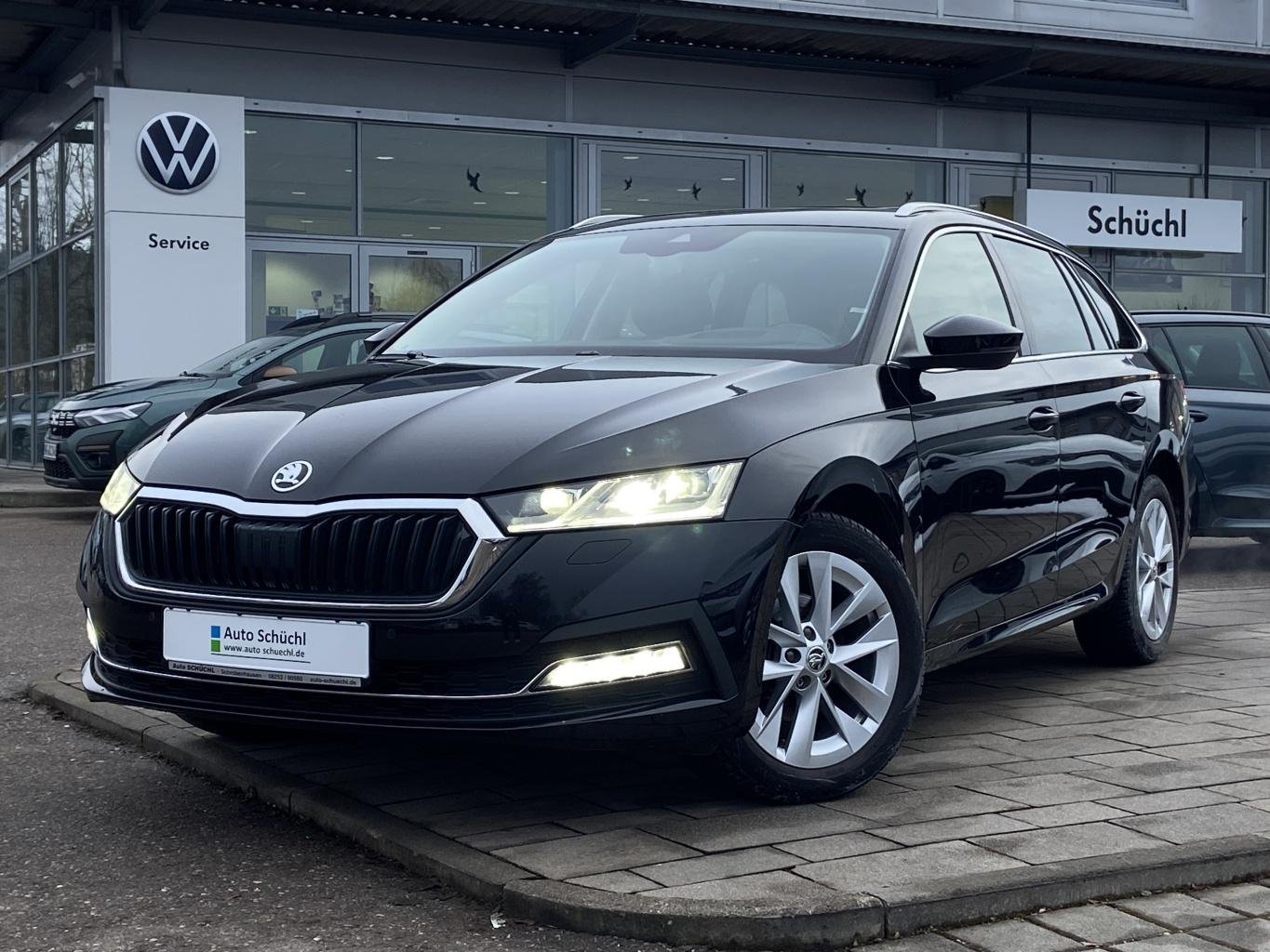Skoda Octavia Combi 2.0 TDI DSG Style PANORAMA+AHK+HEAD-UP+SMART-LINK+VIRTUAL-COCKPIT+NAVI-COLUMBUS+KAMERA+LED+MATRIX-LED+PARKASSIST+DAB+SHZ+ACC+KEYLESS+BLUETOOTH+LANE-ASSIST