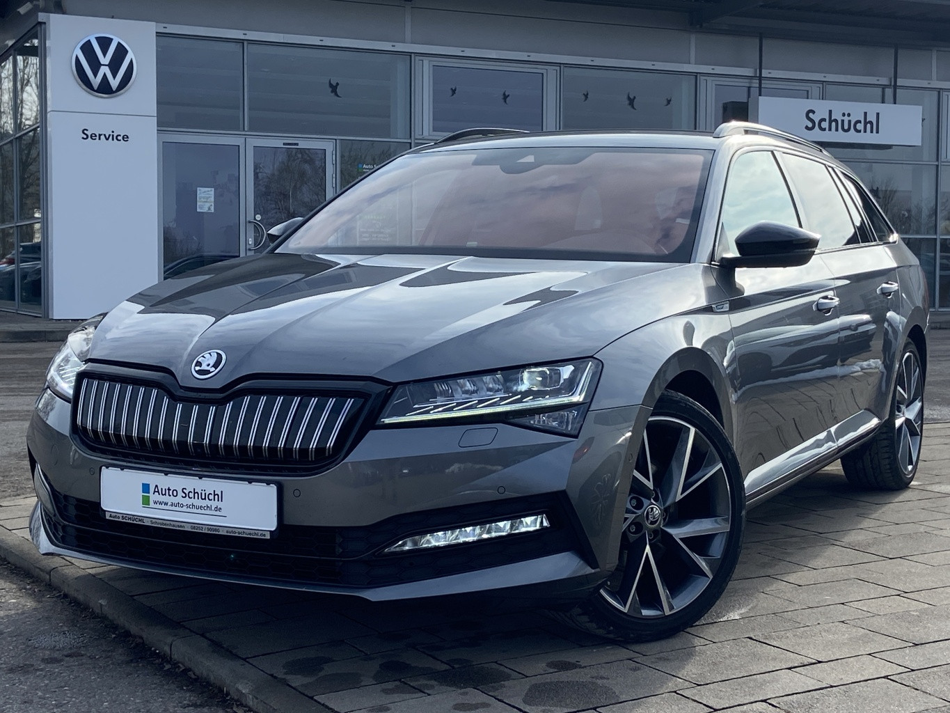 Skoda Superb Combi iV 1.4 TSI DSG Sportline STANDHEIZUNG+AHK+CANTON+360-KAMERA+SMART-LINK+NAVI-COLUMBUS+VIRTUAL-COCKPIT+LED+LED+DAB+4xSHZ+PARKASSIST+ACC+KEYLESS+BLUETOOTH+LANE-ASSIST