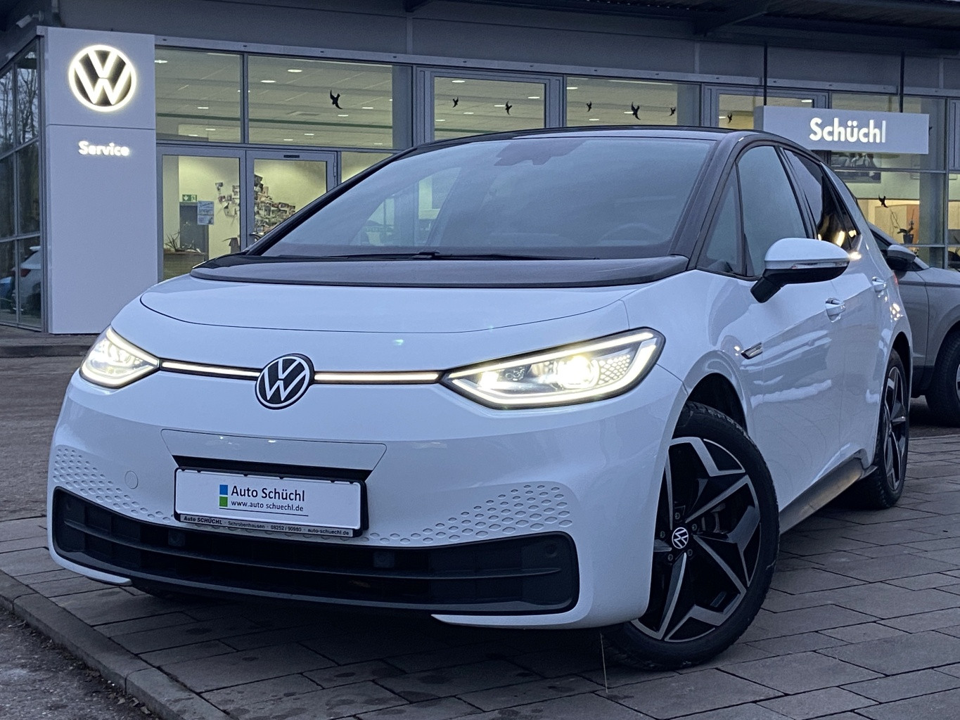 Volkswagen ID.3 Pro Performance Business WÄRMEPUMPE+CCS+APP-CONNECT+KAMERA+NAVI+LED+MATRIX-LED+DAB+LANE-ASSIST+SHZ+PDC+ACC+BLUETOOTH+KEYLESS