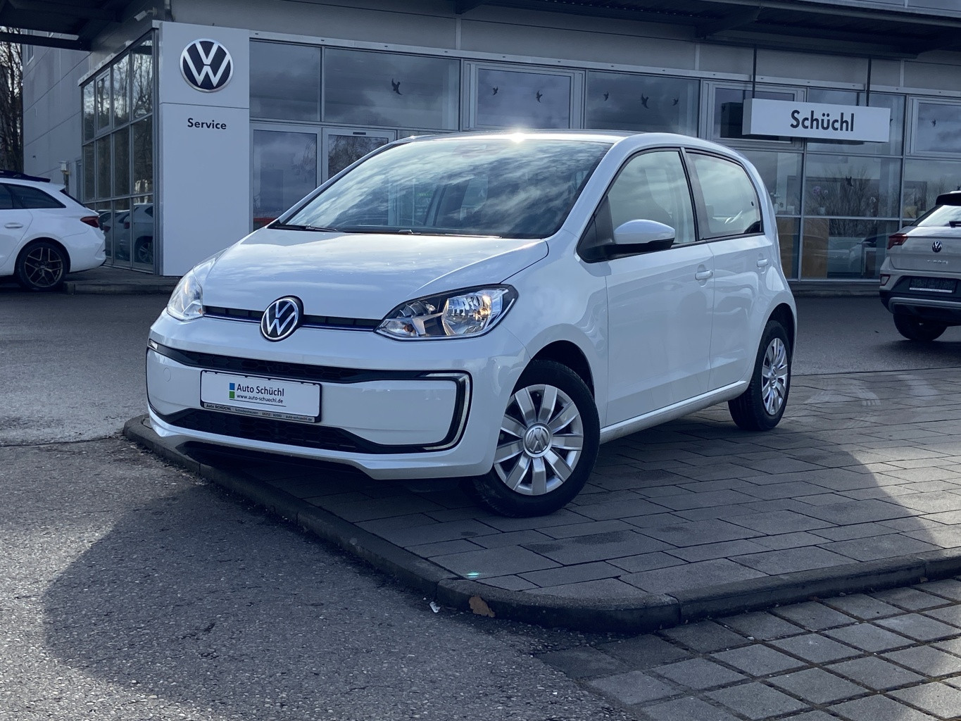 Volkswagen up! e-up! move up! GRA+CCS+KAMERA+DAB+SHZ+PDC+BLUETOOTH