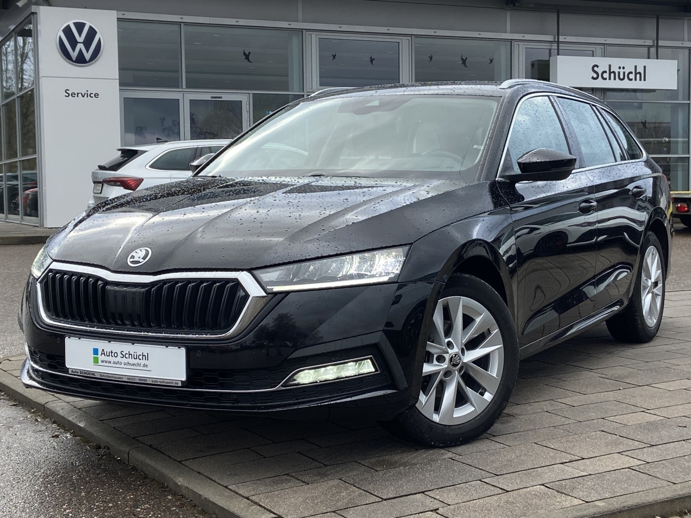 Skoda Octavia Combi 2.0 TDI DSG Style AHK+HEAD-UP+SMART-LINK+VIRTUAL-COCKPIT+NAVI-COLUMBUS+LED+DAB+SHZ+PDC+ACC+KEYLESS+BLUETOOTH+LANE-ASSIST