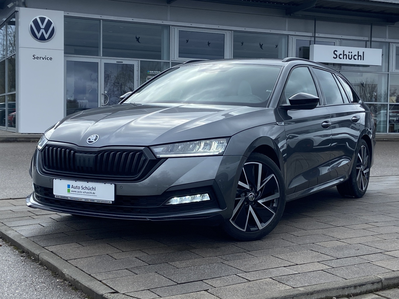 Skoda Octavia Combi 2.0 TDI DSG Sportline 18