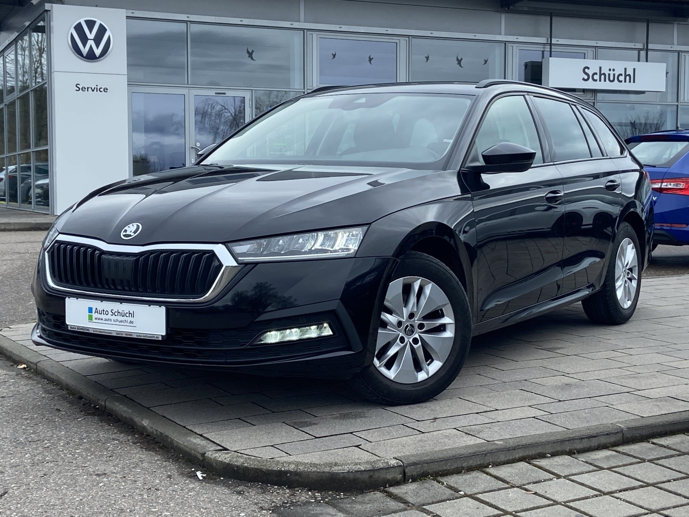 Skoda Octavia Combi 2.0 TDI Ambition SMART-LINK+VIRTUAL-COCKPIT+NAVI-COLUMBUS+LED+DAB+LANE-ASSIST+SHZ+PDC+GRA+KEYLESS+BLUETOOTH