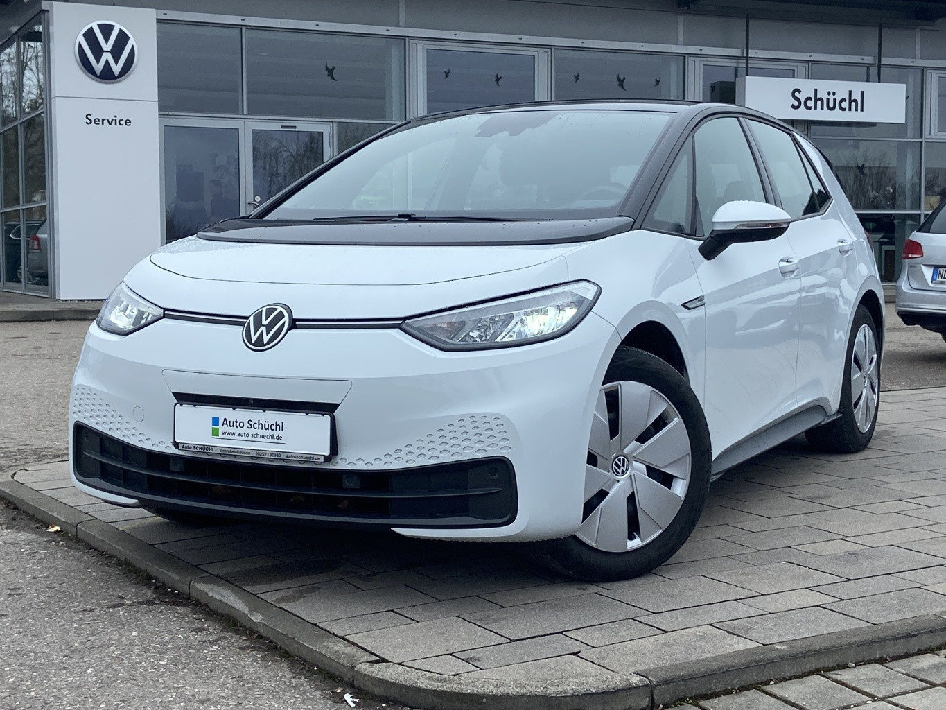 Volkswagen ID.3 PRO-PERFORMANCE WÄRMEPUMPE+CCS+ASSISTENZPAKET-PLUS+KOMFORTPAKET-PLUS+APP-CONNECT+360-KAMERA+NAVI+LED+DAB+SHZ+PDC+ACC+BLUETOOTH+KEYLESS+LANE-ASSIST