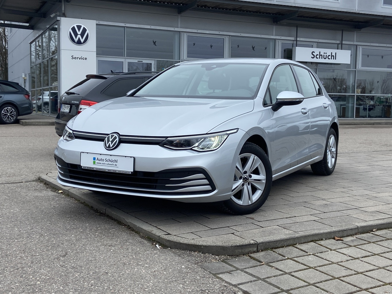Volkswagen Golf 1.5 TSI Life APP-CONNECT+AHK+ACTIVE-INFO+NAVI+LED+DAB+LANE-ASSIST+SHZ+PDC