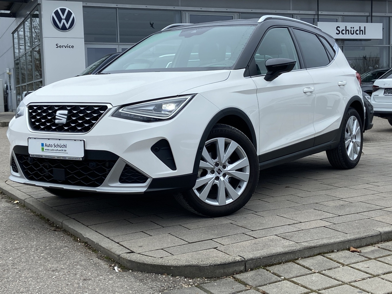 Seat Arona 1.0 TSI DSG Xperience PAKET-XL+ACC+LANE-ASSIST+VIRTUAL-COCKPIT+NAVI-PRO+KAMERA+LED+FULL-LINK+PARKASSIST+DAB+SHZ+ACC+KEYLESS