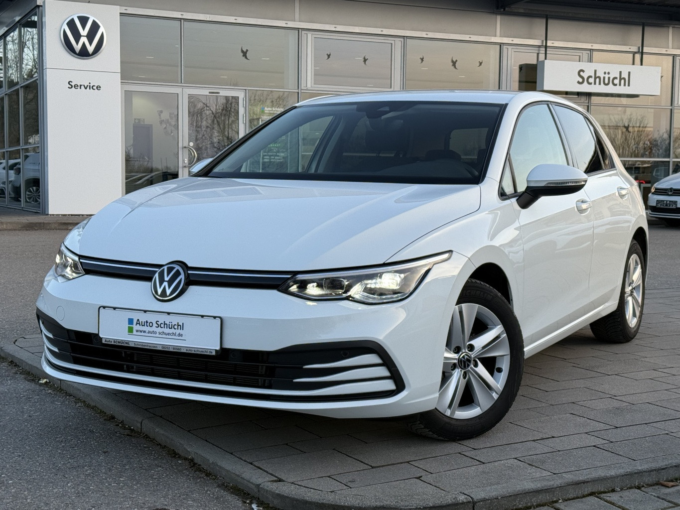 Volkswagen Golf 1.5 TSI Life APP-CONNECT+AHK+ACTIVE-INFO+LED+NAVI+DAB+LANE-ASSIST+SHZ+PDC