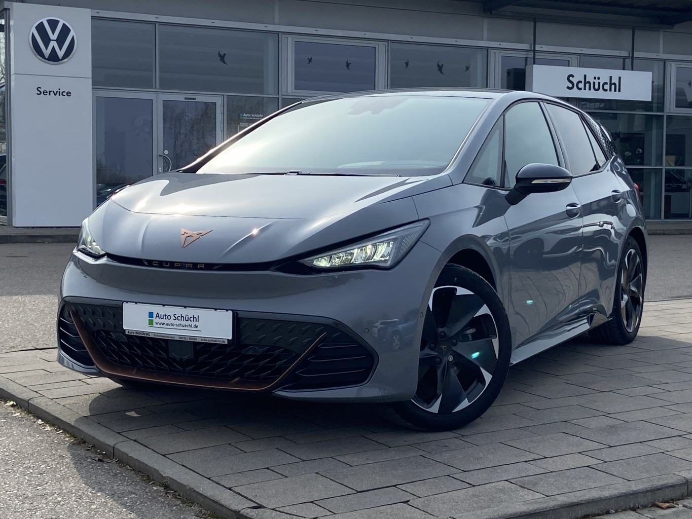 Cupra Born AUGMENTED+WÄRMEPUMPE+HEAD-UP+CCS+360-KAMERA+NAVI+LED+FULL-LINK+DAB+SHZ+BLUETOOTH+ACC+LANE-ASSIST