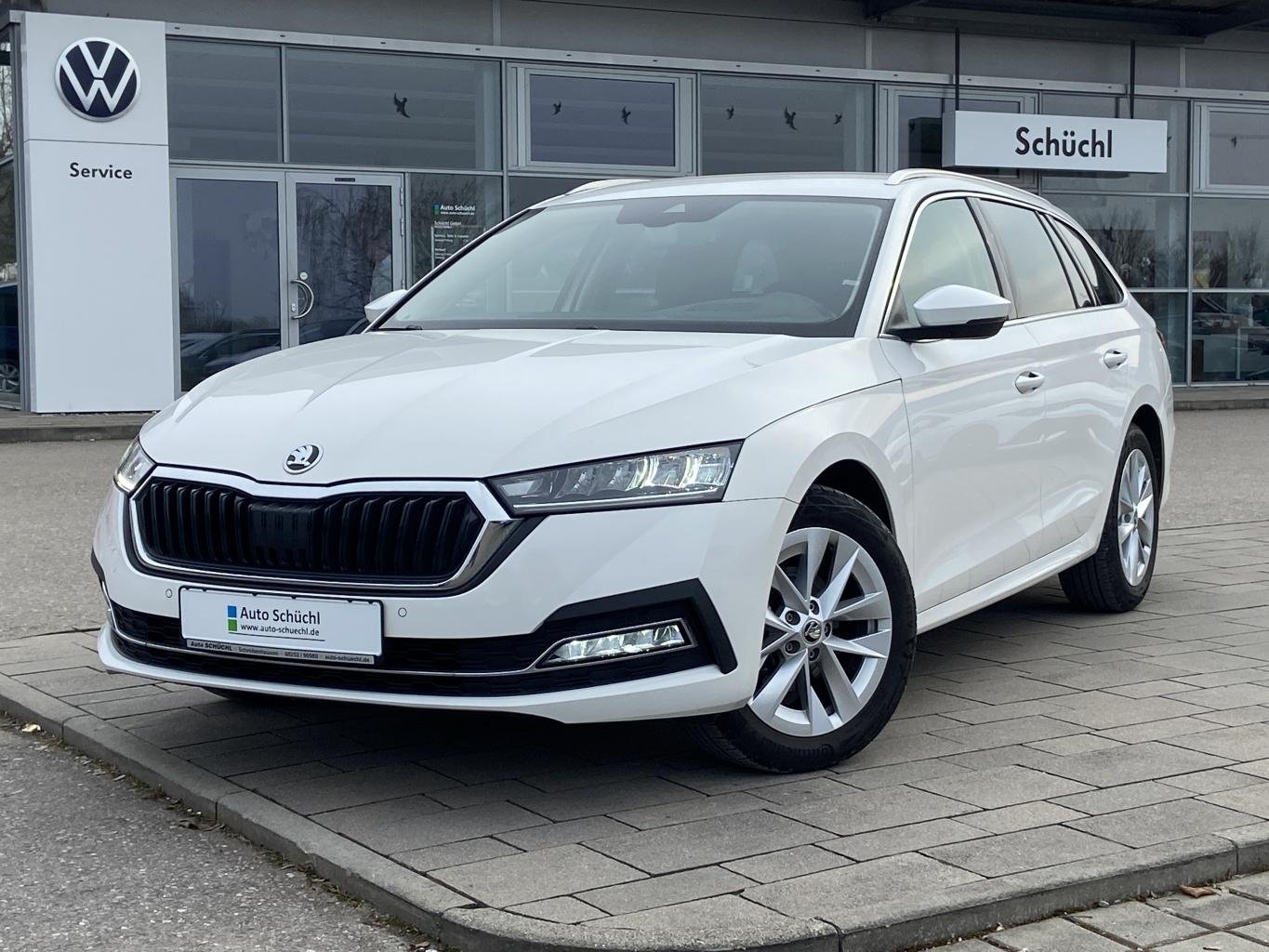 Skoda Octavia Combi 2.0 TDI DSG Style HEAD-UP+SMART-LINK+VIRTUAL-COCKPIT+NAVI-COLUMBUS+LED+DAB+SHZ+PDC+ACC+KEYLESS+BLUETOOTH+LANE-ASSIST