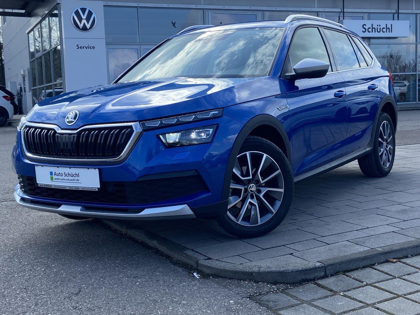 Skoda Kamiq 1.5 TSI DSG Scout EL.HECK+SMART-LINK+NAVI-COLUMBUS+VIRTUAL-COCKPIT+KAMERA+LED+PARKASSIST+KEYLESS+DAB+LANE-ASSIST+4xSHZ+KEYLESS+GRA+BLUETOOTH