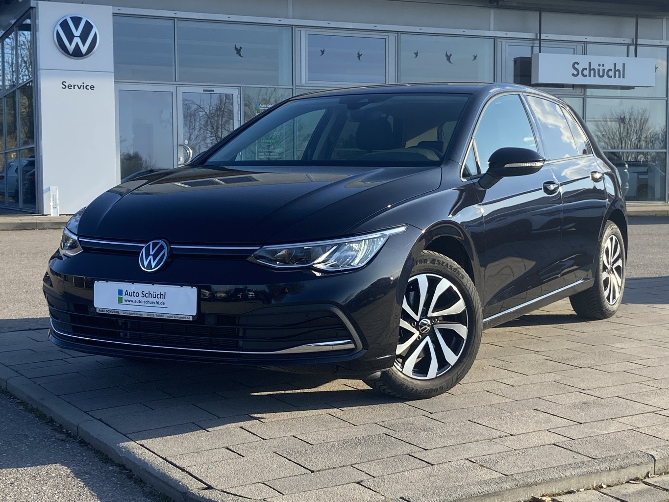 Volkswagen Golf 1.5 TSI ACTIVE GARANTIE+APP-CONNECT+ACTIVE-INFO+NAVI+LED+DAB+LANE-ASSIST+SHZ+PDC+ACC