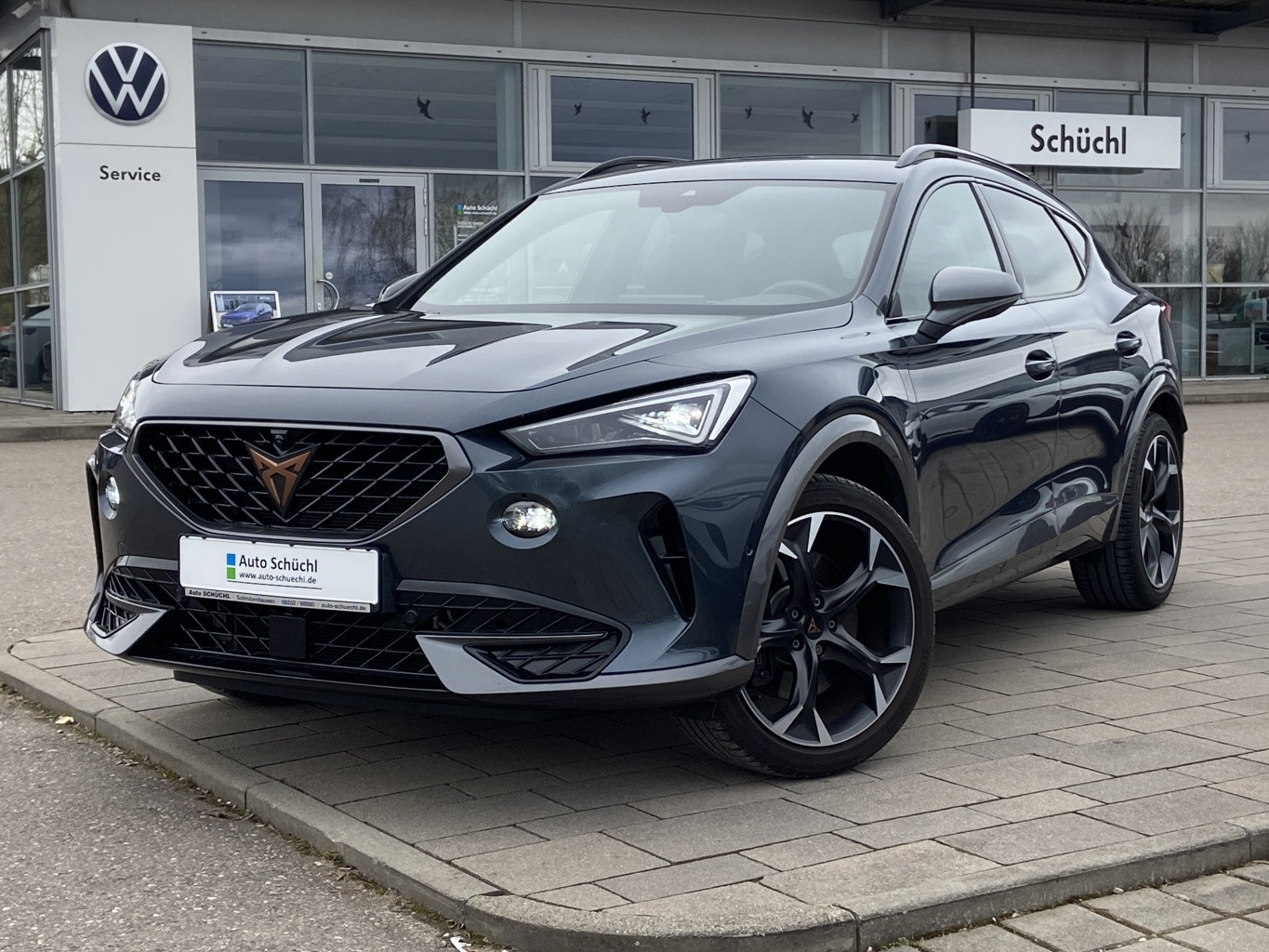 Cupra Formentor 1.4 TSI DSG eHybrid VZ AHK+VIRTUAL-COCKPIT+360-KAMERA+NAVI-PRO+LED+MATRIX-LED+FULL-LINK+PARKASSIST+DAB+SHZ+ACC+KEYLESS+BLUETOOTH+LANE-ASSIST