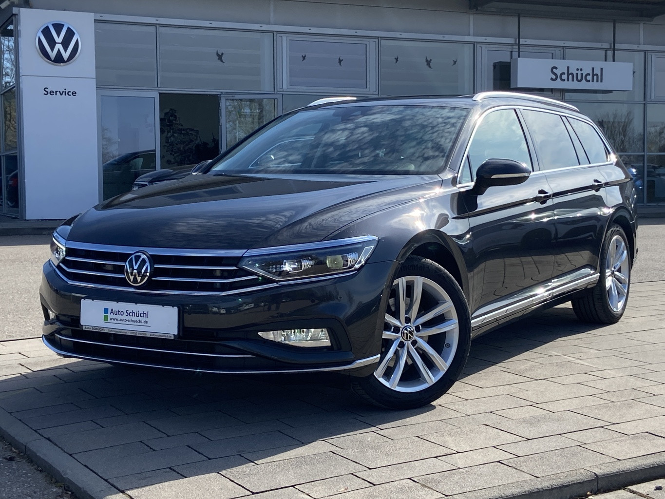 Volkswagen Passat Variant 2.0 TDI DSG 4-MOTION Elegance STANDHEIZUNG+PANORAMA+AHK+HEAD-UP+APP-CONNECT+360-KAMERA+LED+ACTIVE-INFO+NAVI+LED+KEYLESS+DAB+4xSHZ+PARKASSIST+ACC+KEYLESS+STANDHEIZUNG+BLUETOOTH+LANE-ASSIST