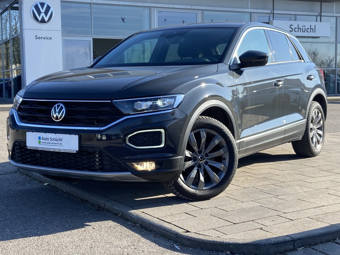 Volkswagen T-Roc 2.0 TSI DSG 4-MOTION Sport AHK+ACTIVE-INFO+NAVI+LED+SHZ+PDC+KEYLESS+DAB+BLUETOOTH+KEYLESS+LANE-ASSIST