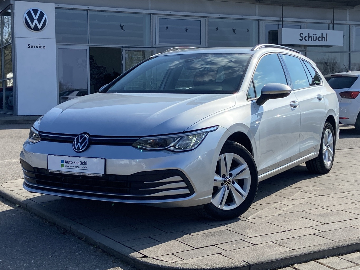 Volkswagen Golf Variant 2.0 TDI Life APP-CONNECT+AHK+ACTIVE-INFO+ACC+LANE-ASSIST+NAVI+LED+DAB+SHZ+PDC+ACC+BLUETOOTH