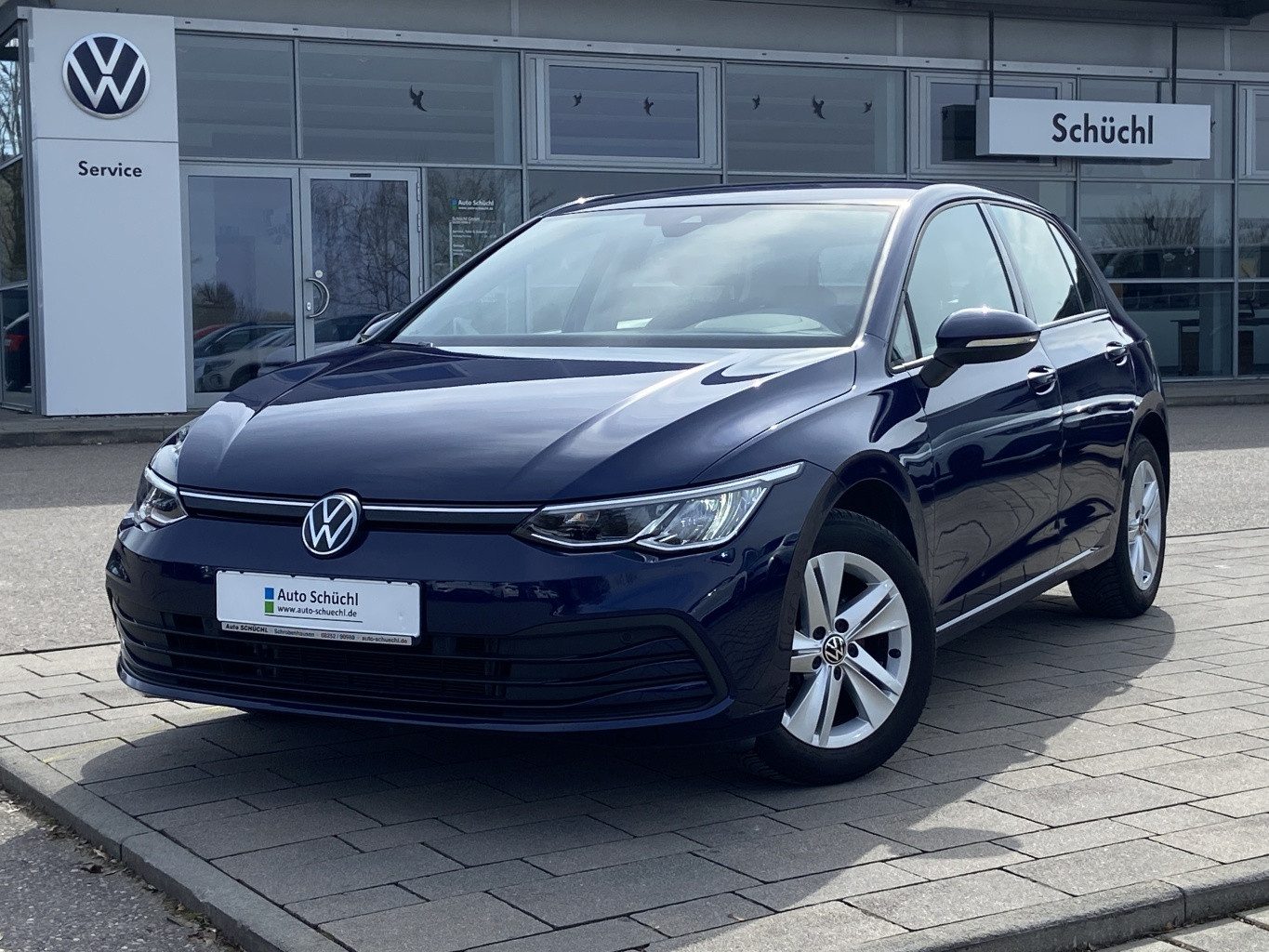 Volkswagen Golf 1.5 TSI Life GARANTIE+AHK+APP-CONNECT+ACTIVE-INFO+ACC+LANE-ASSIST+NAVI+LED+PARKASSIST+DAB+SHZ+ACC+BLUETOOTH