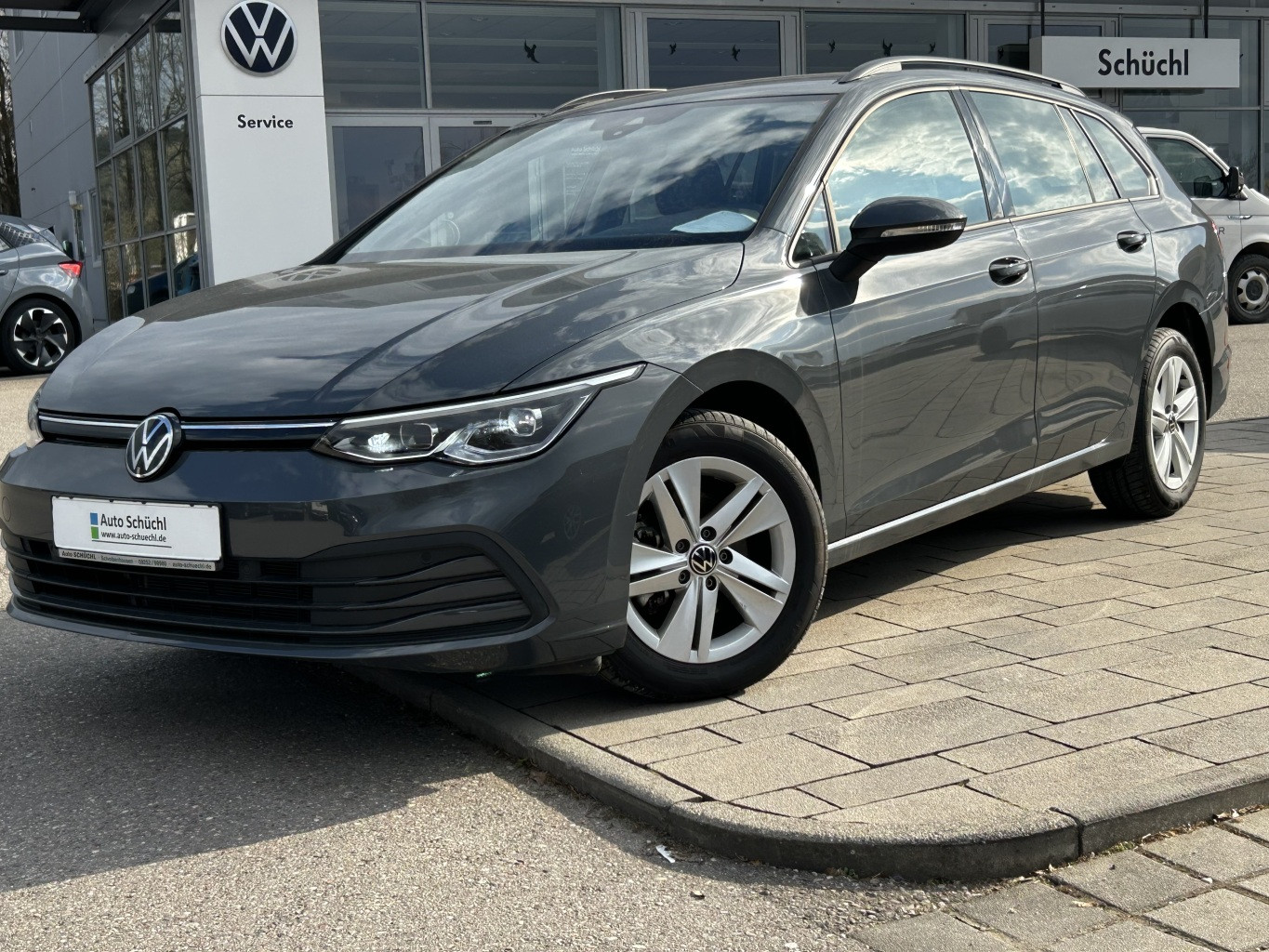 Volkswagen Golf Variant 1.5 TSI DSG Life LED+APP-CONNECT+ACTIVE-INFO+NAVI+DAB+SHZ+PDC+ACC+BLUETOOTH+LANE-ASSIST