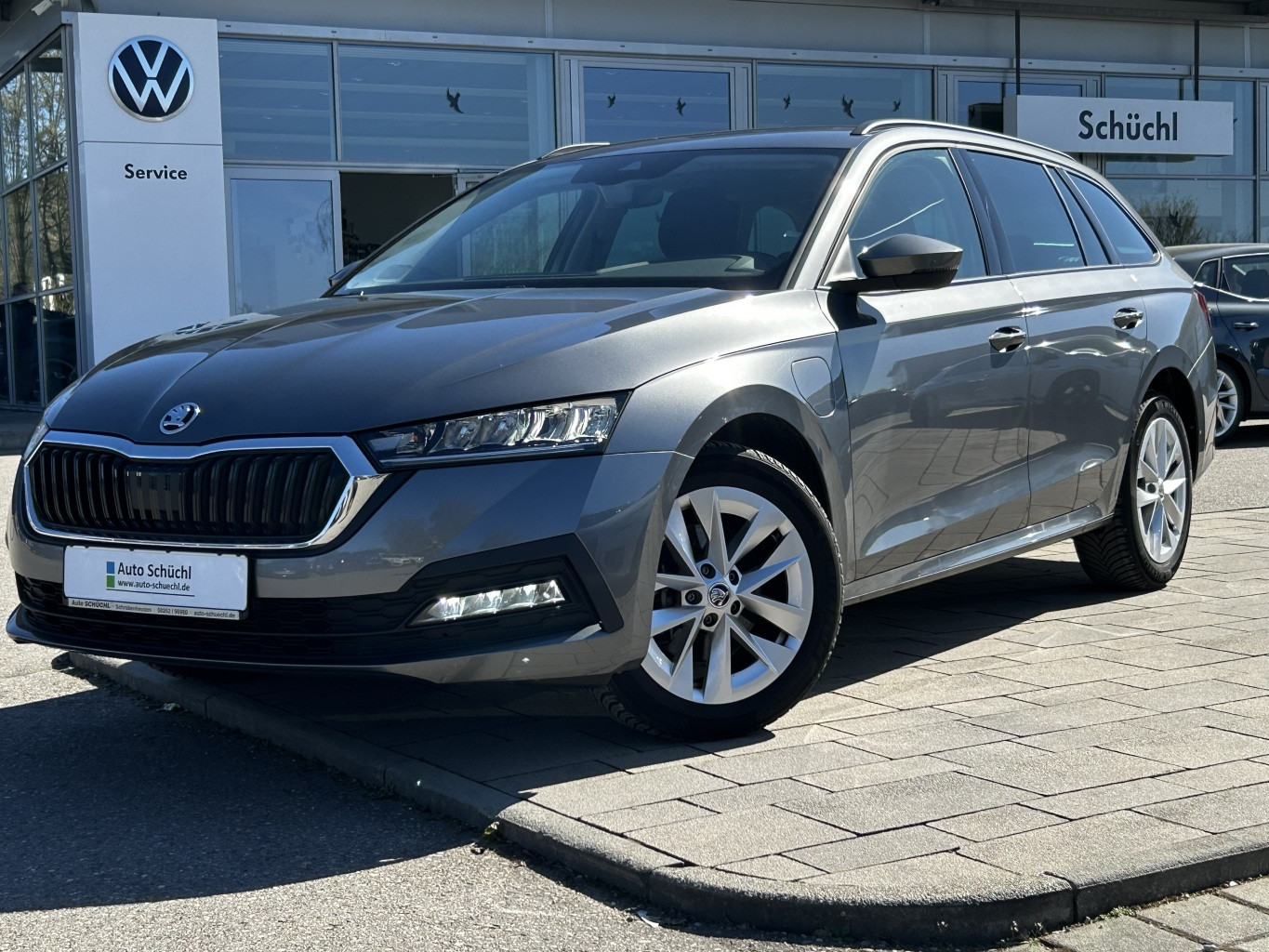 Skoda Octavia Combi iV 1.4 TSI DSG eHybrid AHK+SMART-LINK+VIRTUAL-COCKPIT+NAVI-COLUMBUS+LED+DAB+PDC+4xSHZ+ACC+KEYLESS+BLUETOOTH+LANE-ASSIST