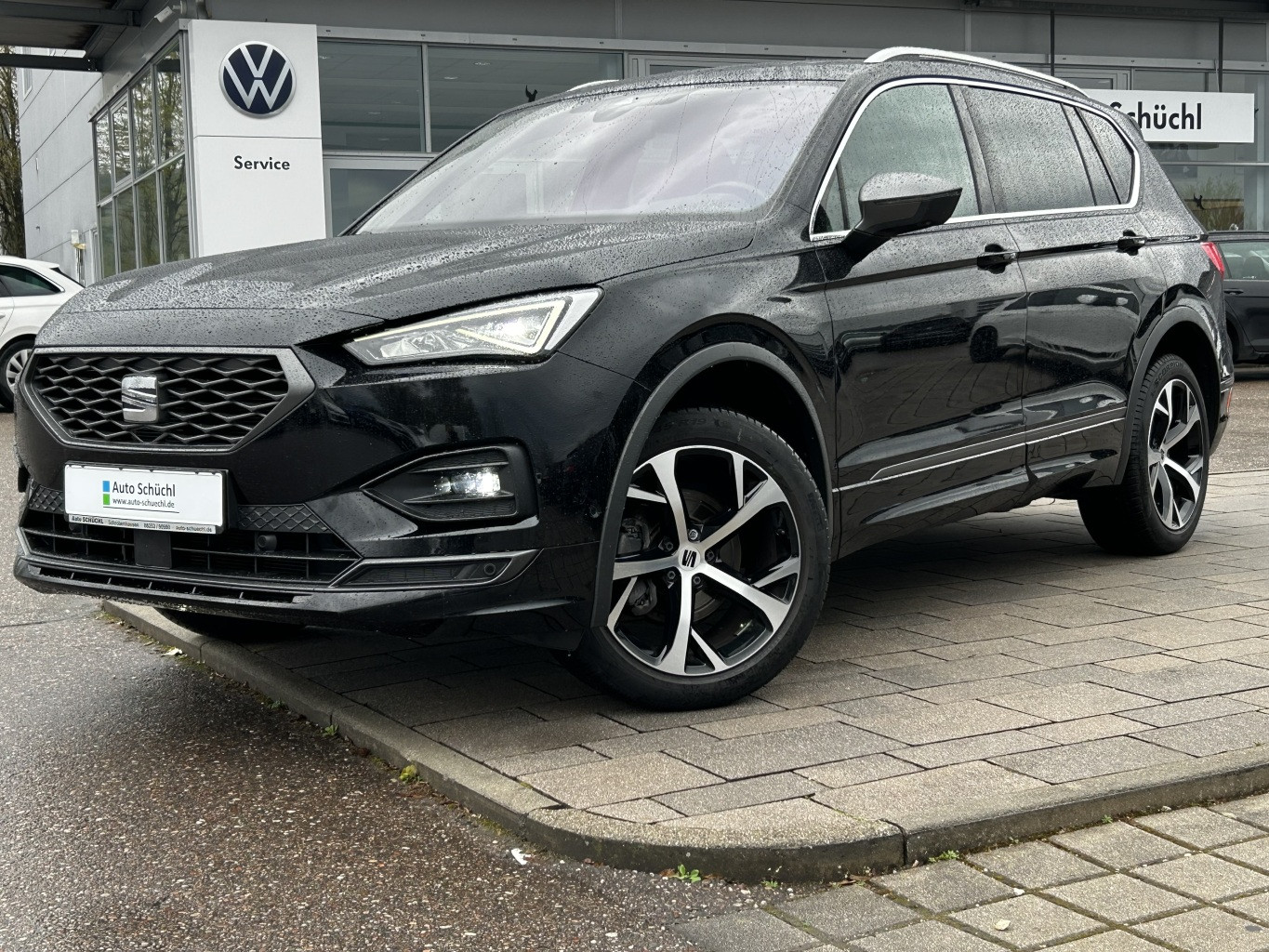 Seat Tarraco 2.0 TDI DSG FR 7-SITZER PANORAMA+AHK+VIRTUAL-COCKPIT+NAVI-PRO+KAMERA+LED+FULL-LINK+PARKASSIST+KEYLESS+DAB+4xSHZ+ACC+KEYLESS+BLUETOOTH+LANE-ASSIST