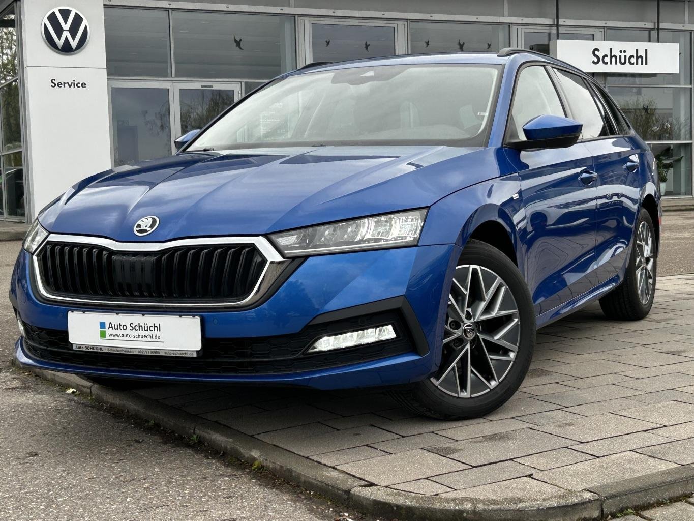 Skoda Octavia Combi 2.0 TDI DSG AHK+SMART-LINK+VIRTUAL-COCKPIT+NAVI-COLUMBUS+LED+DAB+LANE-ASSIST+PDC+4xSHZ+GRA+KEYLESS+BLUETOOTH