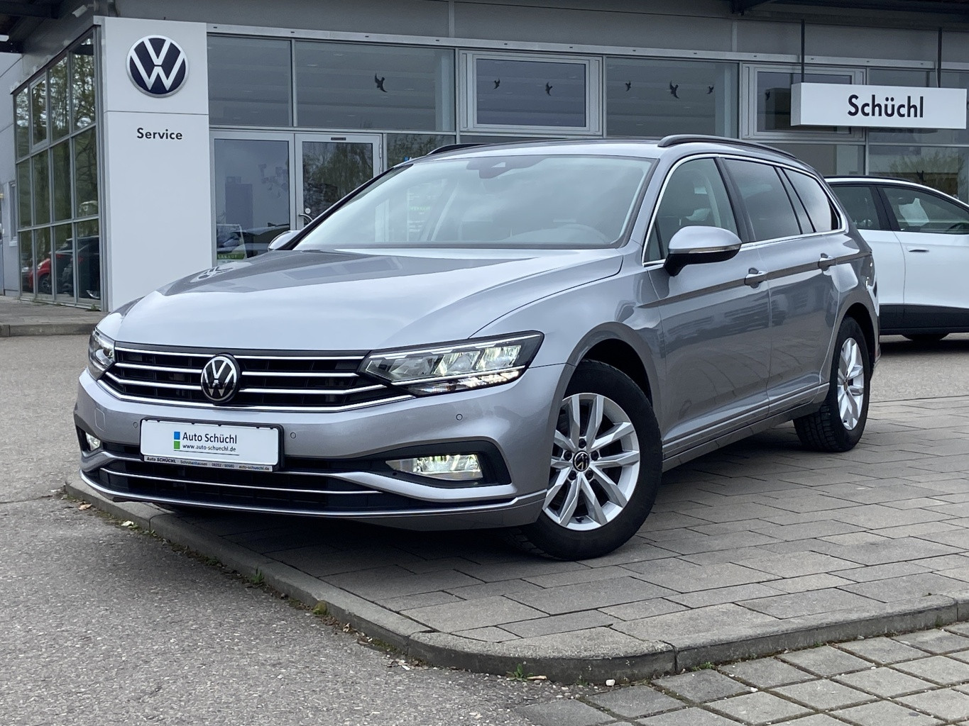Volkswagen Passat Variant 1.5 TSI DSG BUSINESS APP-CONNECT+AHK+ACC+LANE-ASSIST+KAMERA+LED+NAVI+DAB+SHZ+PDC+ACC+BLUETOOTH