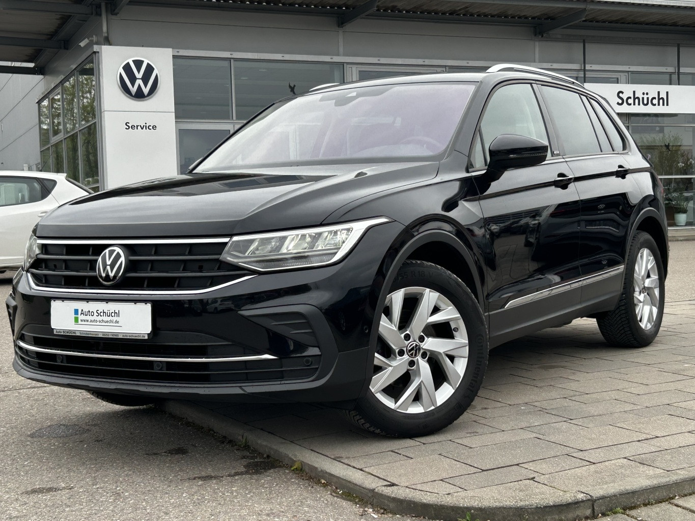 Volkswagen Tiguan 1.5 TSI ACTIVE AHK+18