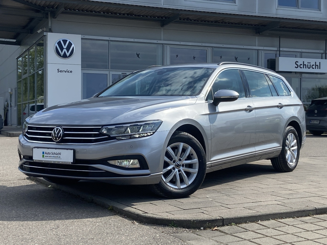 Volkswagen Passat Variant 2.0 TDI DSG BUSINESS APP-CONNECT+AHK+ACC+LANE-ASSIST+KAMERA+LED+NAVI+DAB+SHZ+PDC+ACC+BLUETOOTH