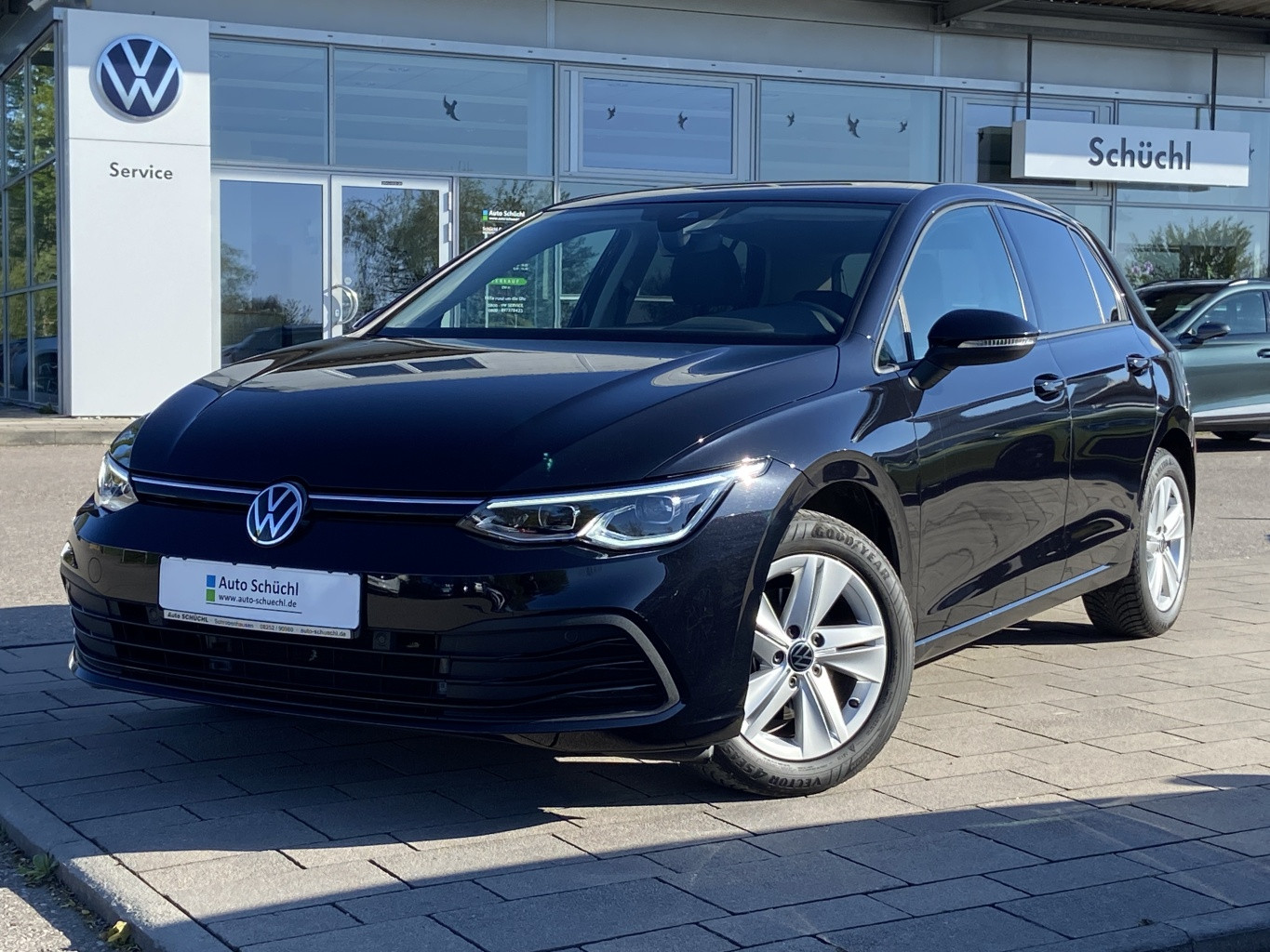 Volkswagen Golf 1.5 TSI LIFE GARANTIE+APP-CONNECT+ACTIVE-INFO+KAMERA+LED+NAVI+DAB+LANE-ASSIST+SHZ+PDC