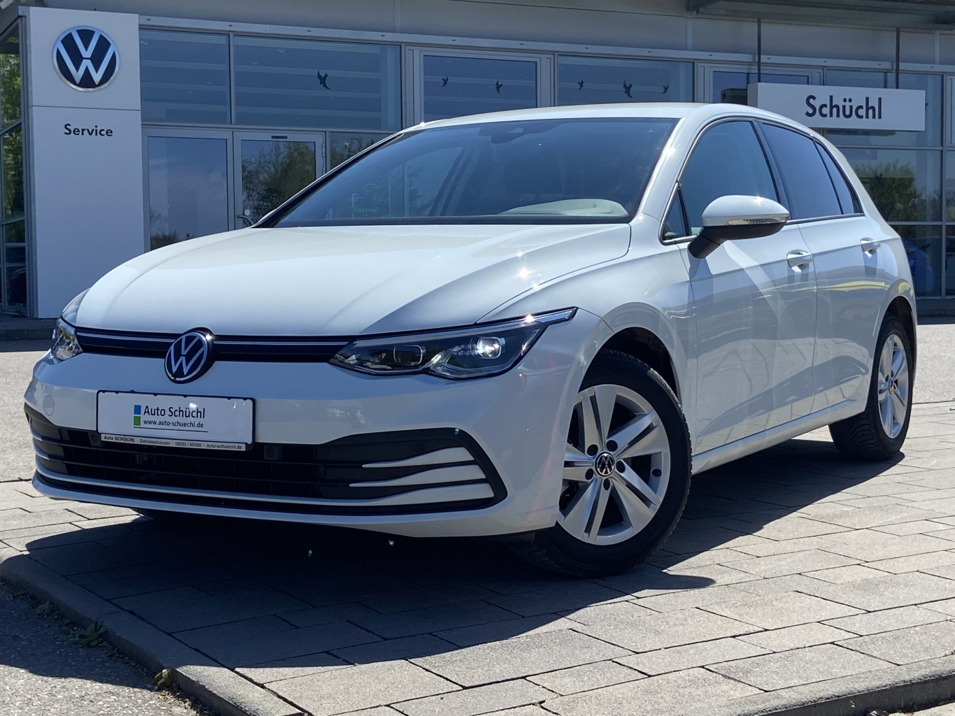 Volkswagen Golf 1.5 TSI LIFE GARANTIE+APP-CONNECT+ACTIVE-INFO+KAMERA+LED+NAVI+DAB+LANE-ASSIST+SHZ+PDC