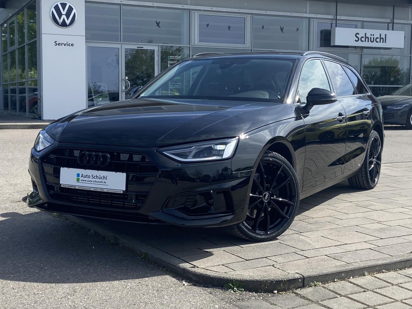 Audi A4 Avant 35 2.0 TFSI S-TRONIC BLACK-LINE NAVI+LED+SHZ+PDC+DAB+BLUETOOTH+GRA+KEYLESS+EL.HECKKLAPPE