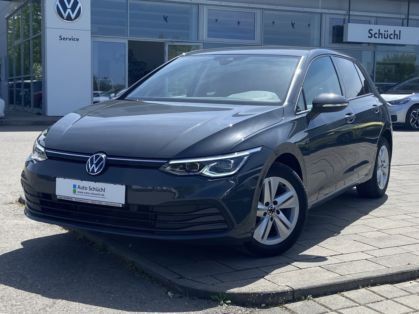 Volkswagen Golf 1.5 TSI Life GARANTIE+APP-CONNECT+ACTIVE-INFO+KAMERA+LED+NAVI+DAB+LANE-ASSIST+SHZ+PDC