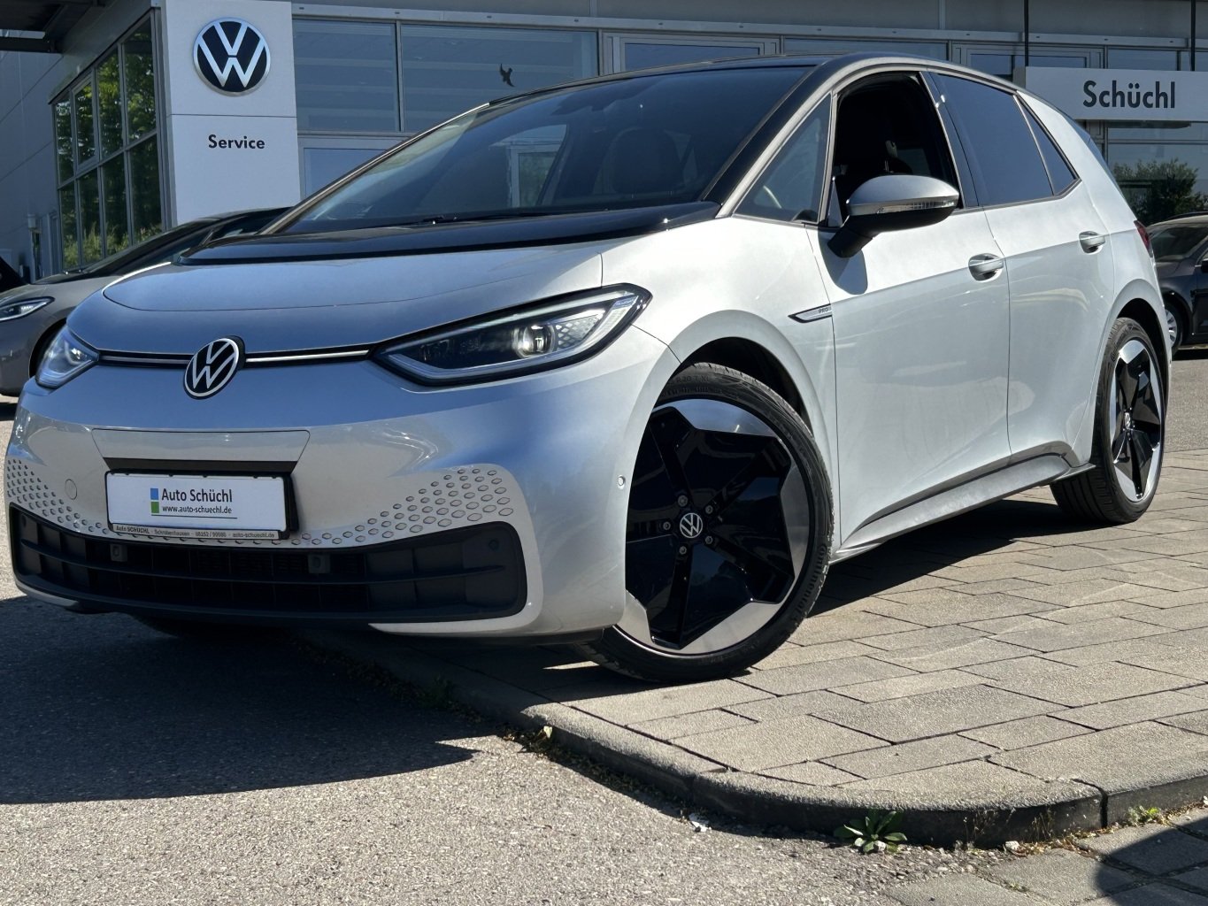 Volkswagen ID.3 Pro Performance 5-SITZER+PANORAMA+APP-CONNECT+KAMERA+NAVI+LED+MATRIX-LED+CCS+DAB+LANE-ASSIST+SPORTPAKET+SHZ+ACC+BLUETOOTH+KEYLESS
