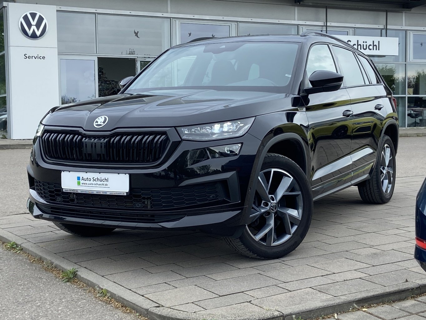 Skoda Kodiaq 2.0 TDI DSG 4x4 SPORTLINE EL.HECK+SMART-LINK+NAVI-COLUMBUS+VIRTUAL-COCKPIT+KAMERA+LED+LED+PARKASSIST+DAB+4xSHZ+ACC+KEYLESS+BLUETOOTH+LANE-ASSIST