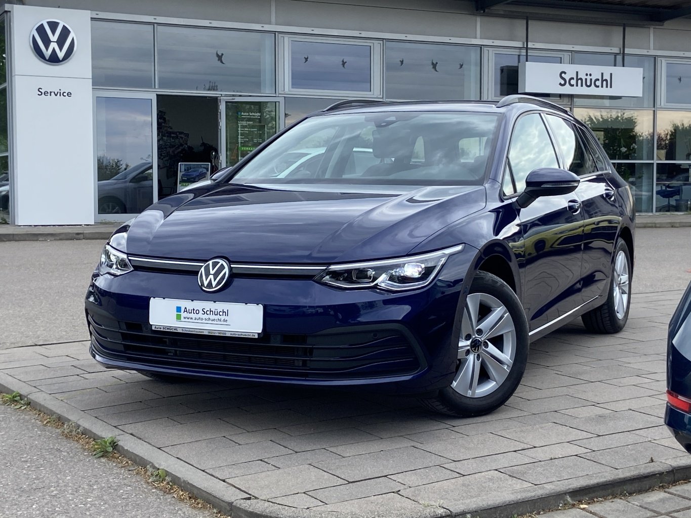 Volkswagen Golf Variant 1.5 eTSI DSG Life AHK+APP-CONNECT+ACTIVE-INFO+LED+NAVI+DAB+SHZ+PDC+ACC+BLUETOOTH+LANE-ASSIST