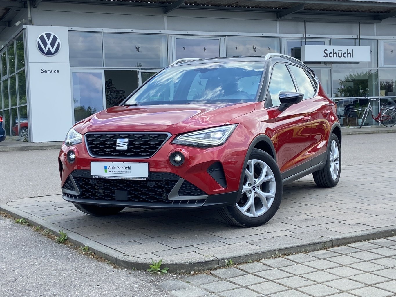 Seat Arona 1.5 TSI DSG FR PAKET-XL+ACC+LANE-ASSIST+VIRTUAL-COCKPIT+NAVI-PRO+KAMERA+LED+FULL-LINK+PARKASSIST+DAB+SHZ+ACC+KEYLESS+KEYLESS