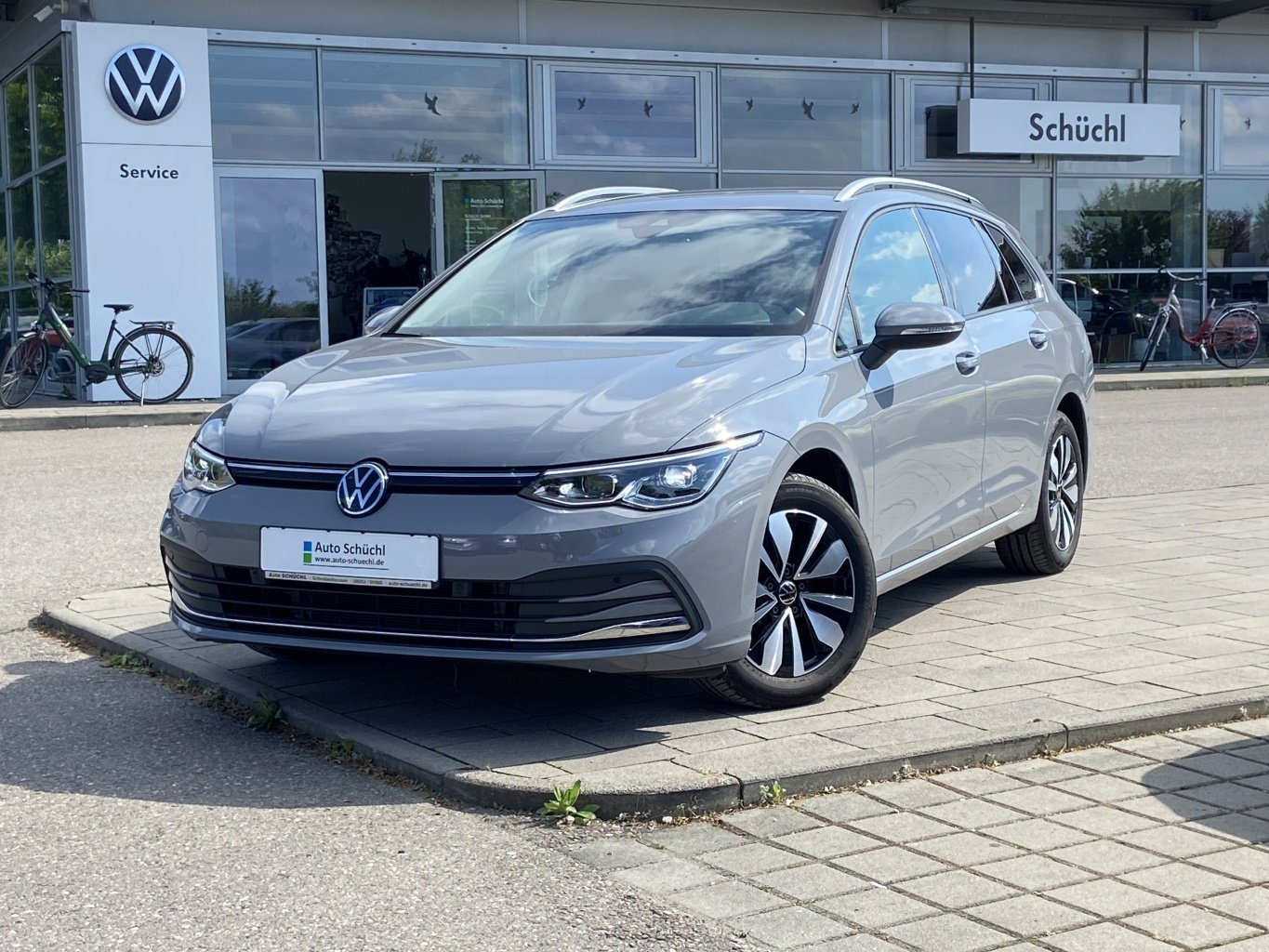 Volkswagen Golf Variant 1.5 eTSI DSG MOVE AHK+APP-CONNECT+ACTIVE-INFO+KAMERA+IQ-LED+MATRIX-LED+NAVI+DAB+LANE-ASSIST+SHZ+PDC+ACC+BLUETOOTH