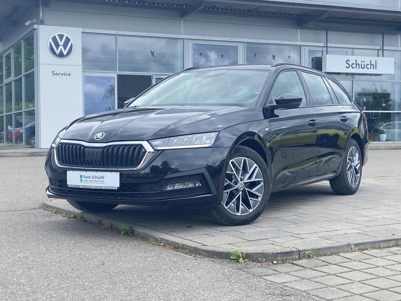 Skoda Octavia Combi 2.0 TDI DSG 4x4 Ambition SMART-LINK+VIRTUAL-COCKPIT+NAVI-COLUMBUS+LED+DAB+LANE-ASSIST+PDC+4xSHZ+GRA+KEYLESS+BLUETOOTH