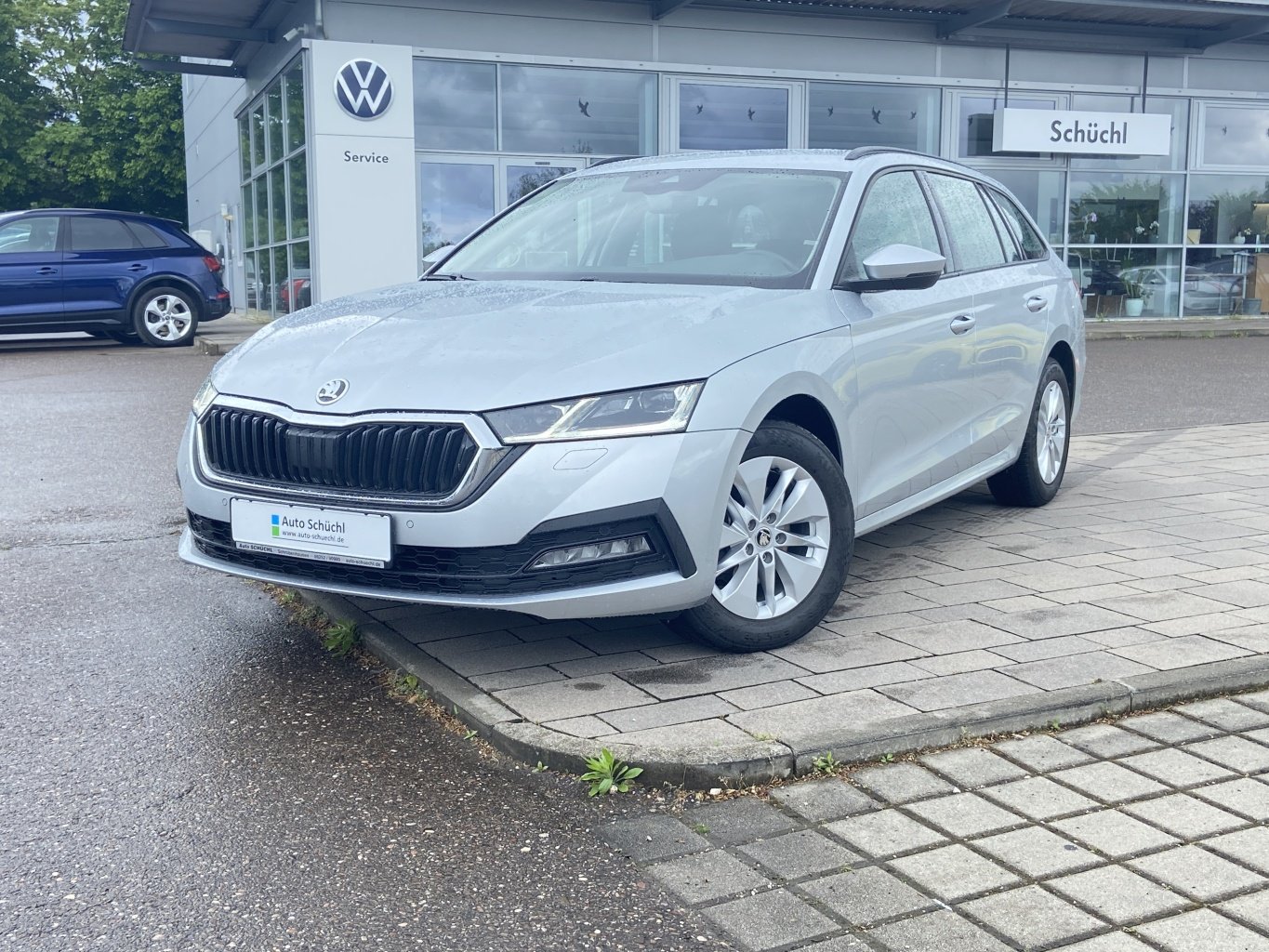 Skoda Octavia Combi 2.0 TDI DSG AHK+SMART-LINK+VIRTUAL-COCKPIT+NAVI-COLUMBUS+LED+MATRIX-LED+DAB+SHZ+PDC+ACC+KEYLESS+BLUETOOTH+LANE-ASSIST
