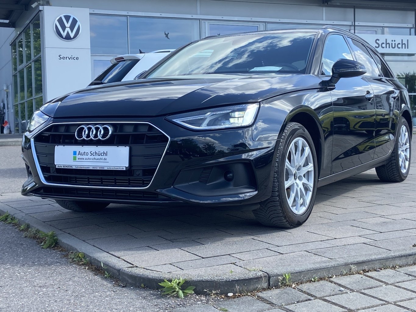 Audi A4 Avant 35 2.0 TFSI S-TRONIC KEYLESS+EL.HECKKLAPPE+NAVI+LED+SHZ+PDC+DAB+BLUETOOTH+GRA