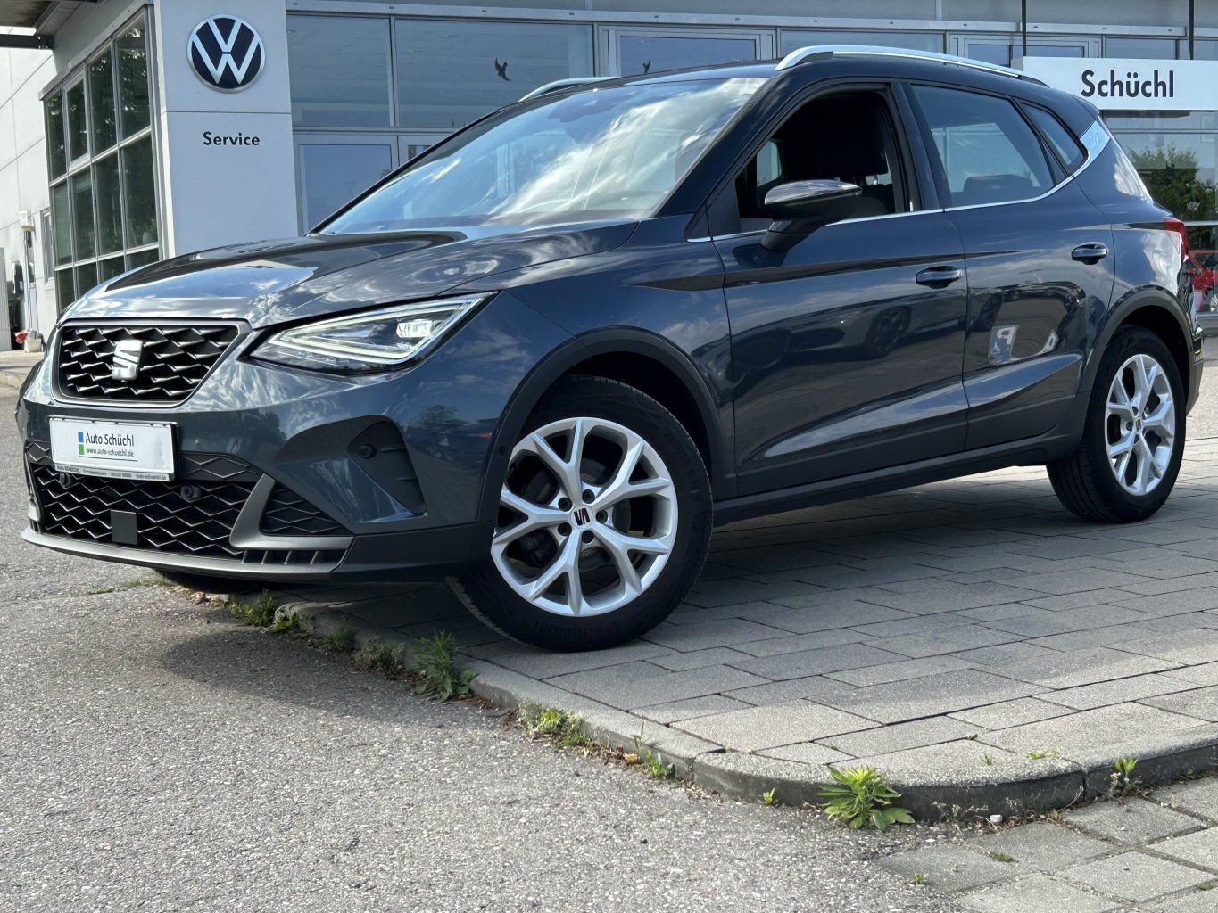 Seat Arona 1.0 TSI DSG FR-Line VIRTUAL-COCKPIT+NAVI-PRO+KAMERA+LED+FULL-LINK+PARKASSIST+DAB+LANE-ASSIST+SHZ+GRA