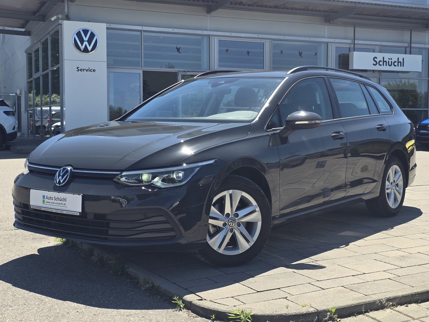 Volkswagen Golf Variant 1.5 TSI LIFE PANORAMA+APP-CONNECT+IQ-MATRIX-LED+ACTIVE-INFO+NAVI+DAB+LANE-ASSIST+SHZ+PDC