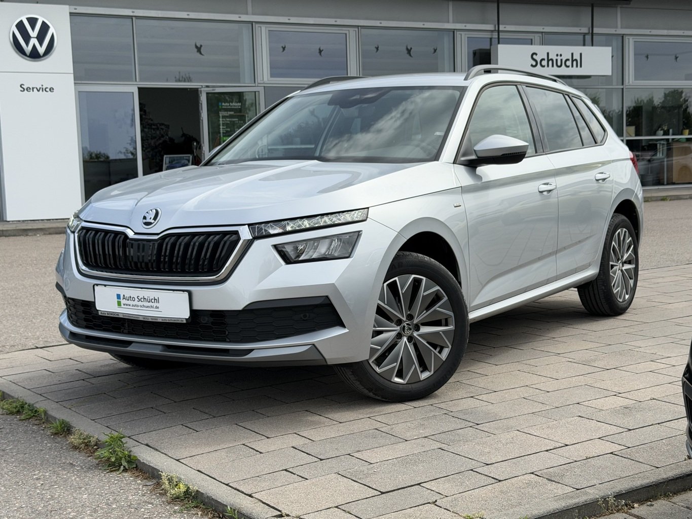 Skoda Kamiq 1.5 TSI DSG CLEVER NAVI+VIRTUAL-COCKPIT+LED+DAB+LANE-ASSIST+SHZ+PDC+GRA+BLUETOOTH