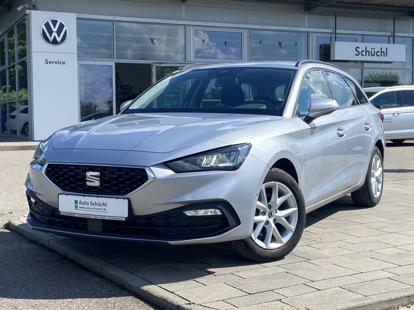 Seat Leon ST 1.5 TSI Style AHK+VIRTUAL-COCKPIT+NAVI-PRO+LED+PARKASSIST+DAB+LANE-ASSIST+SHZ+BLUETOOTH+GRA