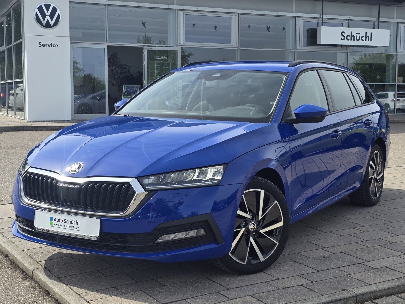 Skoda Octavia Combi 1.4 TSI DSG eHybrid iV VIRTUAL-COCKPIT+NAVI+KAMERA+18