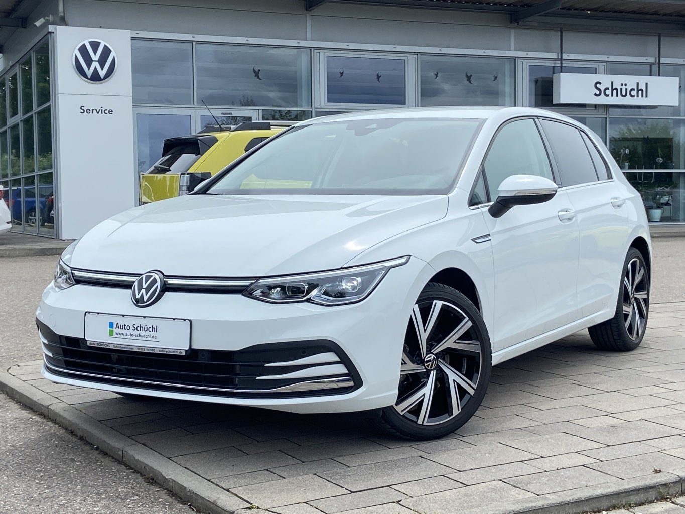Volkswagen Golf 1.5 TSI DSG STYLE APP-CONNECT+18