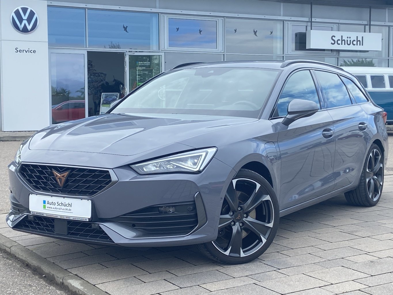 Cupra Leon ST 2.0 TSI DSG VZ SAFE-DRIVING-XL+19