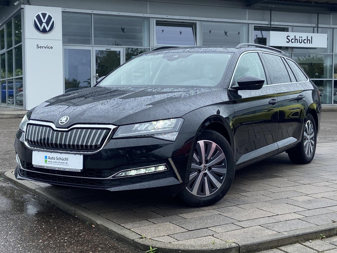 Skoda Superb Combi iV 1.4 TSI DSG eHybrid STANDHEIZUNG+SMART-LINK+NAVI-COLUMBUS+VIRTUAL-COCKPIT+LED+NAVI+DAB+SHZ+PDC+ACC+BLUETOOTH+LANE-ASSIST