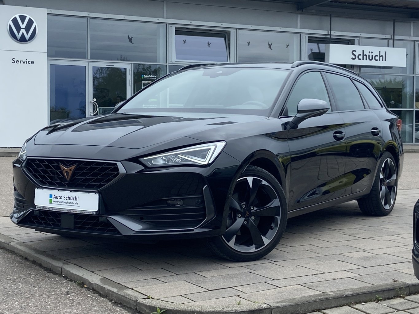 Cupra Leon ST 1.5 DSG eTSI  PANORAMA+AHK+18