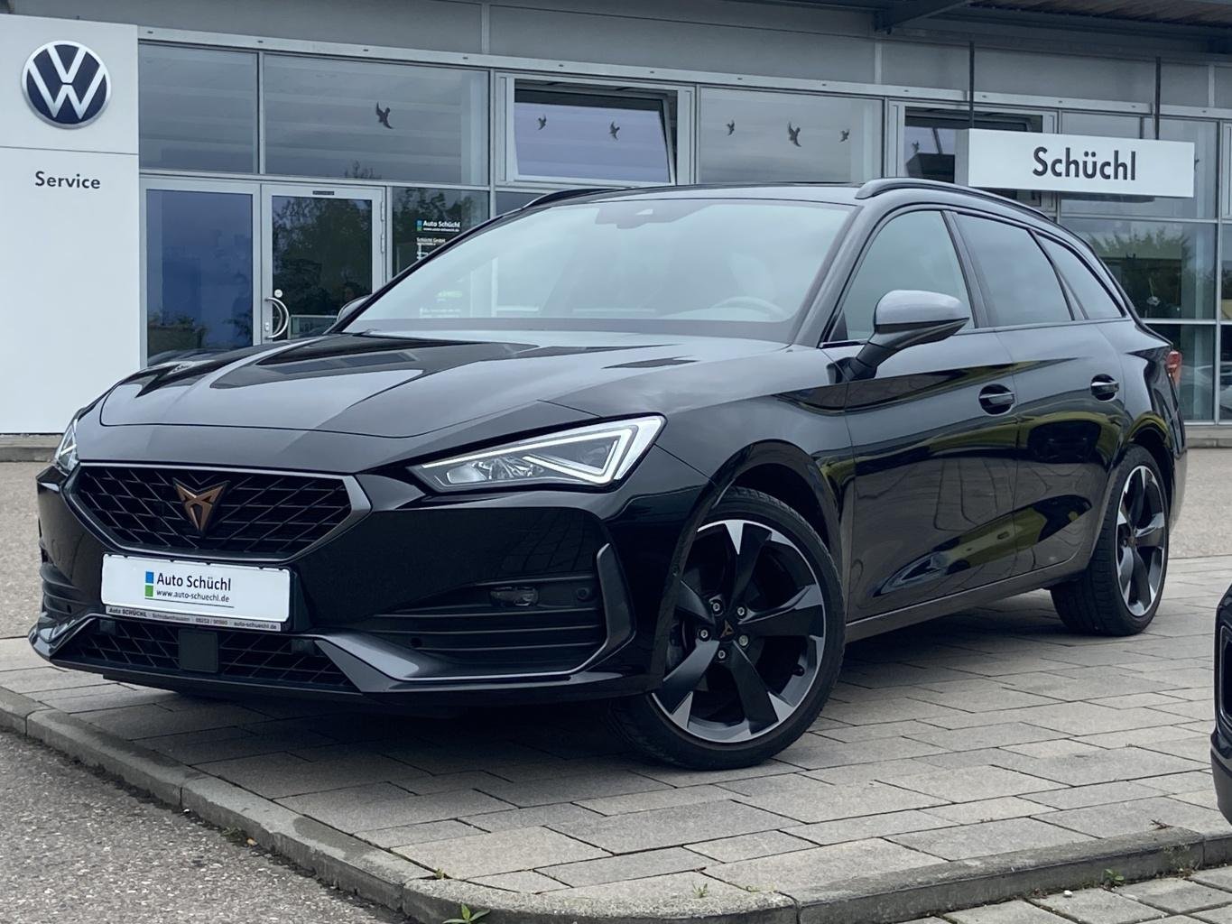 Cupra Leon ST 1.5 eTSI DSG EL.HECK+PANORAMA+AHK+18